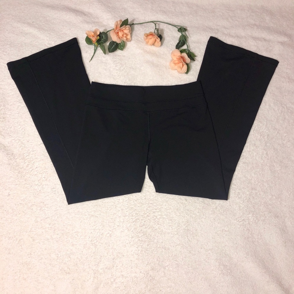Black Lululemon Yoga Pants
